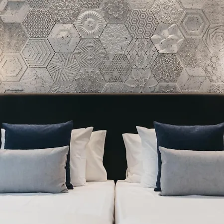 &tales - Nocleg ze śniadaniem 3*