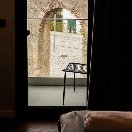 &tales - Panzió Óbidos